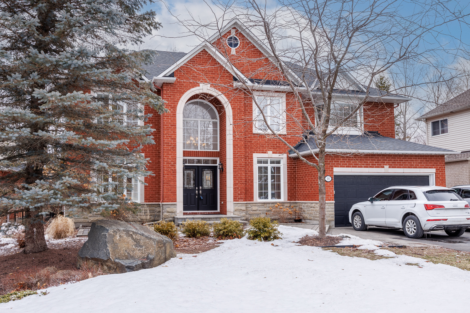 Home 16CharlesworthCrt 3 - Home